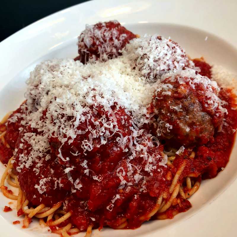 Classic Spaghetti &&nbsp;Meatballs
